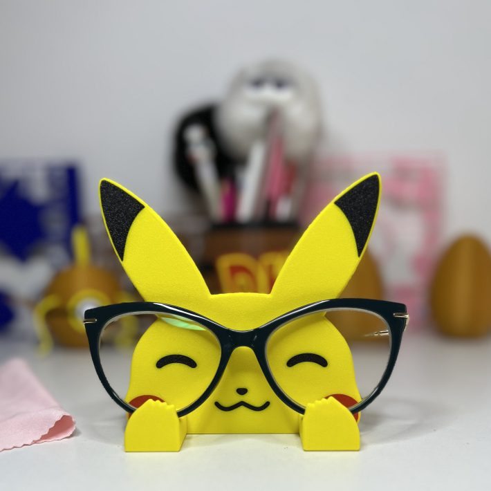 Soporte para lentes: Pikachu