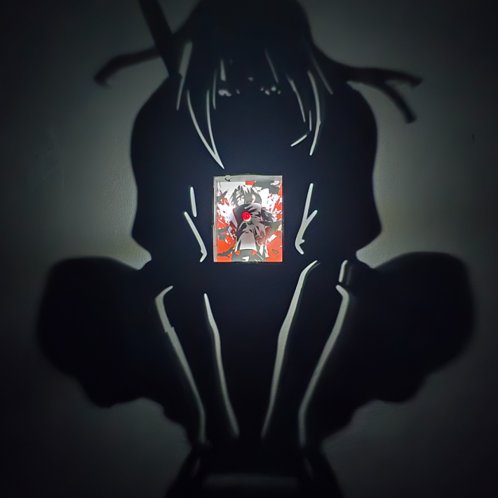 Lámpara Itachi Uchiha - Proyección de Sombra Naruto