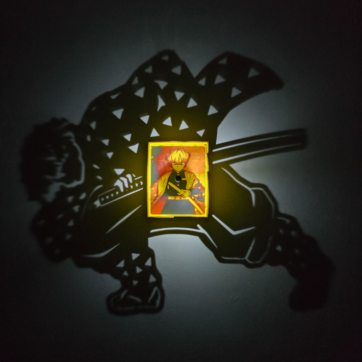 Lámpara Zenitsu Agatsuma - Proyección de Sombra Demon Slayer